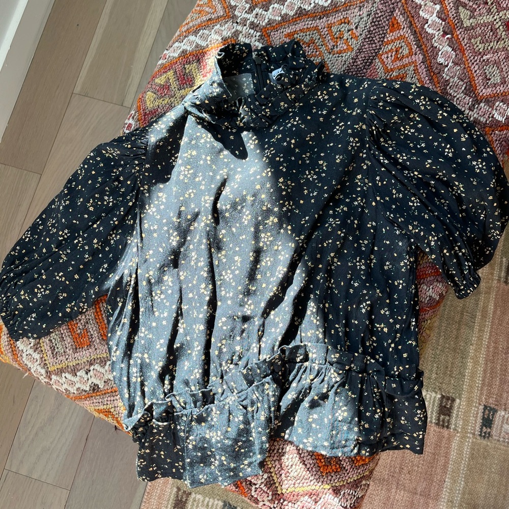 Ganni blouse. Size 38